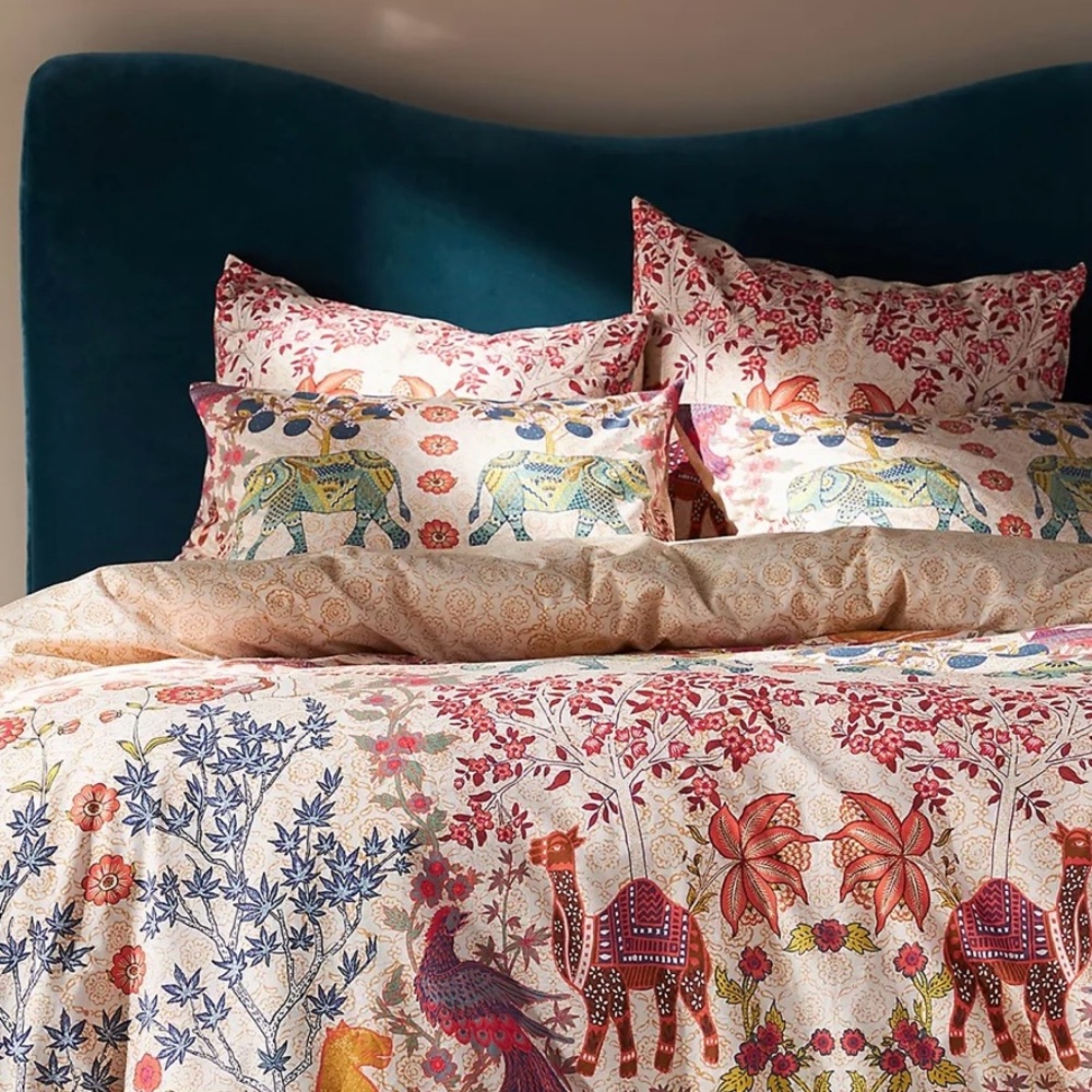 Anthropologie Matteo bedding EUC! Size King Duvet Cover w 4 Pillow Cases